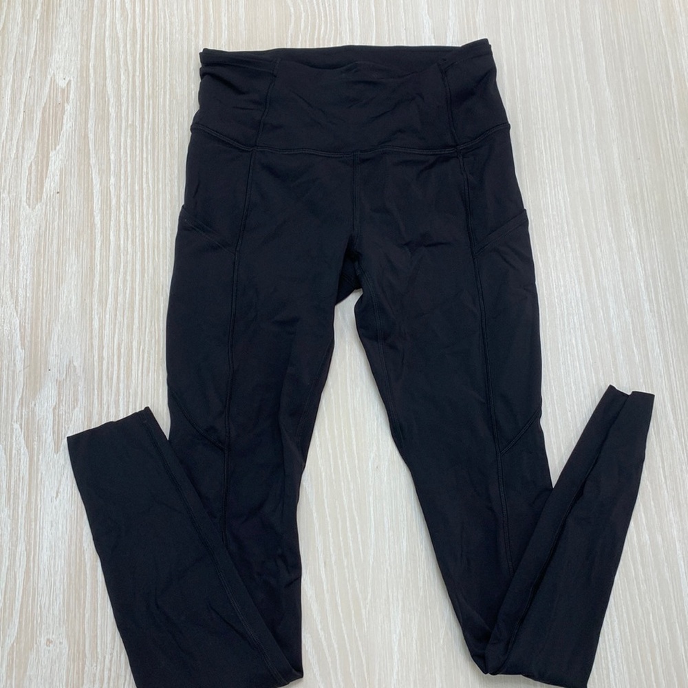 Lululemon black leggins with pockets